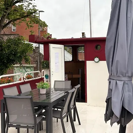 Le Sambre Úszó hotel *