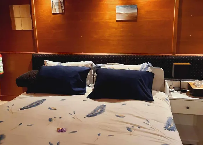 Le Sambre Úszó hotel *