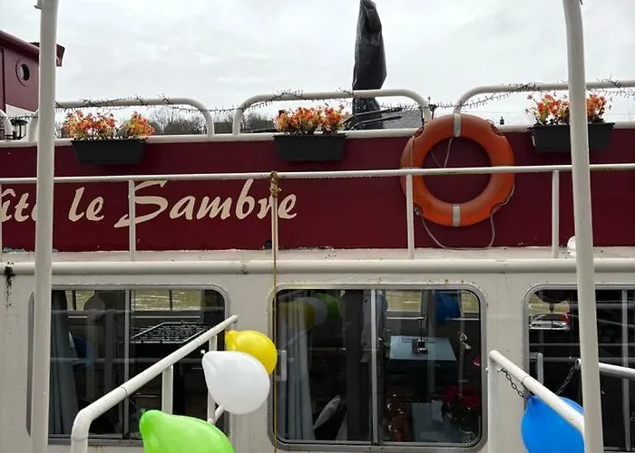 Le Sambre Båthotell